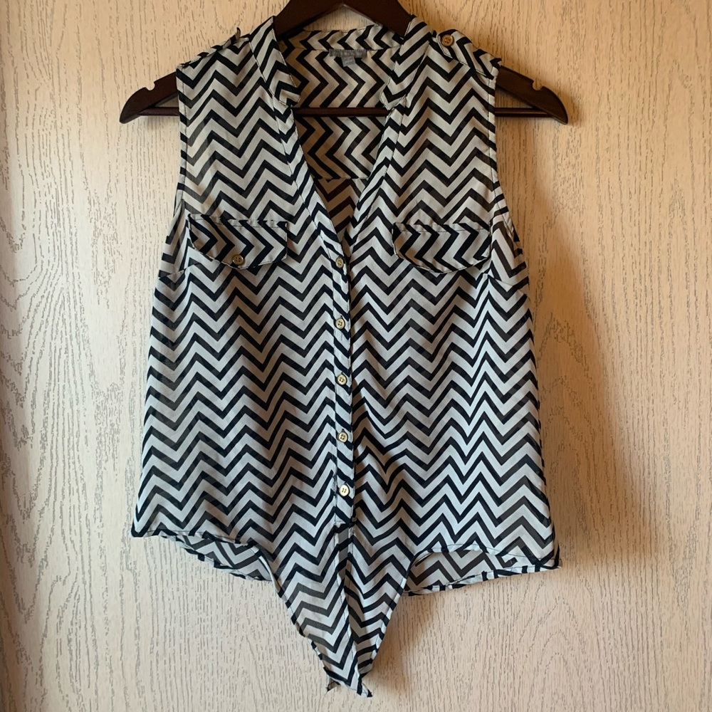 Black and Tan sleeveless blouse